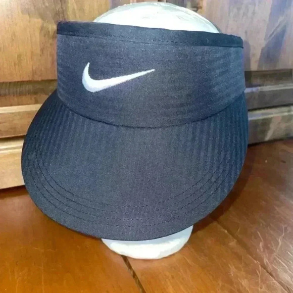 Nike  Black Lightweight Dry Fit Visor Golf Hat - Picture 2 of 8